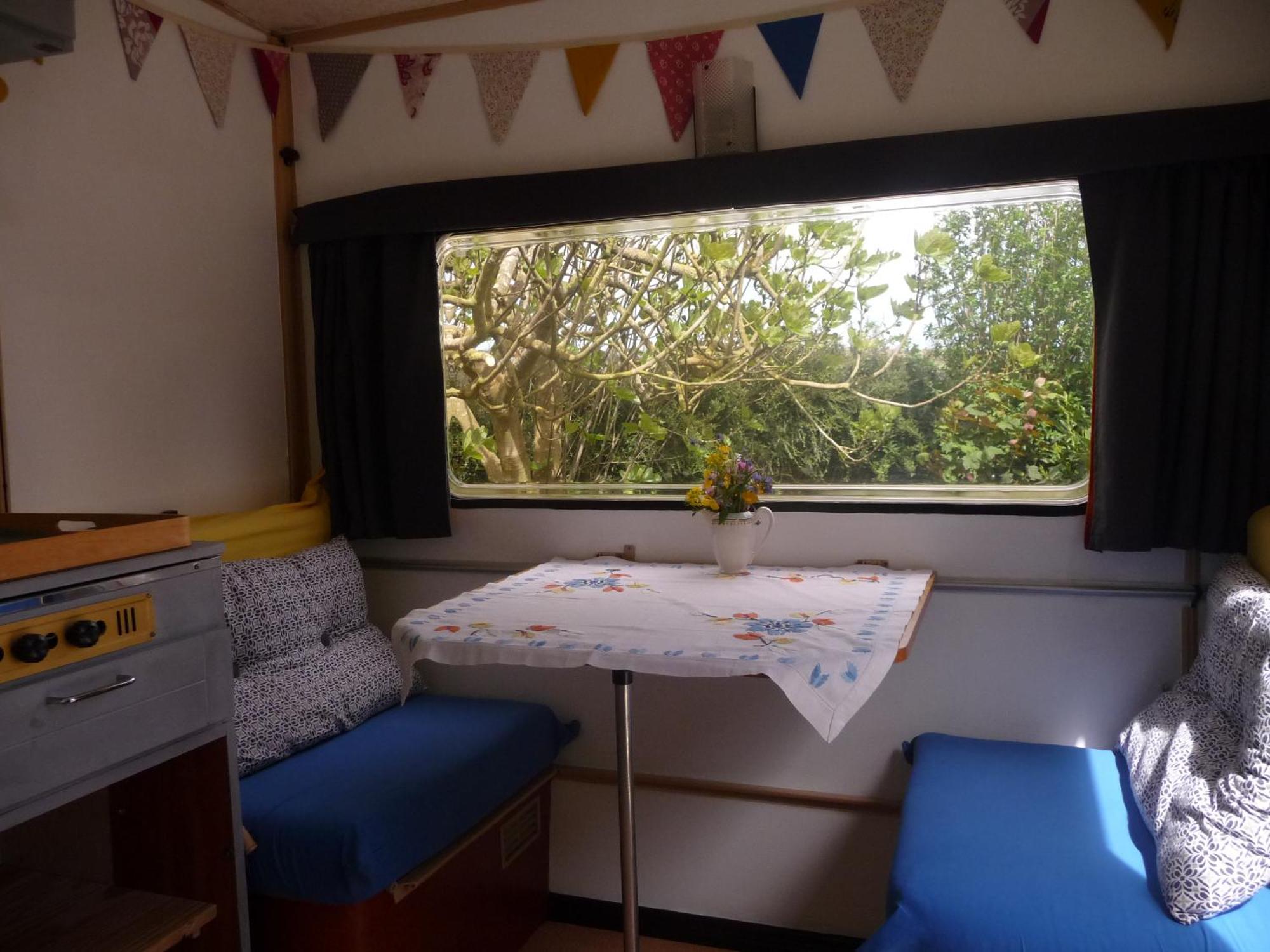 Bretagne Vintage Suite & Caravan: Rustic Glamping Experience Pleumeur-Gautier Exterior photo